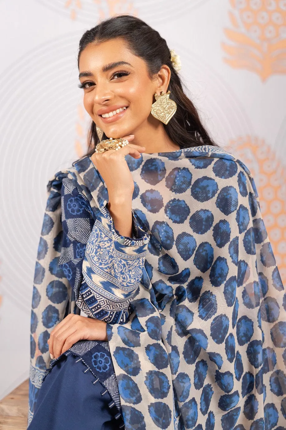 3 Pc Printed Dobby Lawn Suit With printed Tissue Silk Dupatta