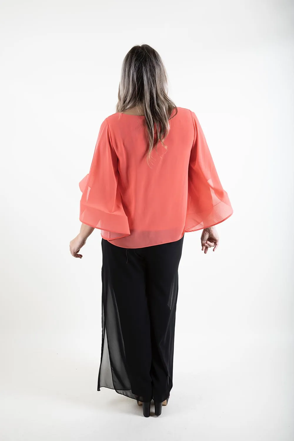 Frank Lyman - 232709U Feature Sleeve Top