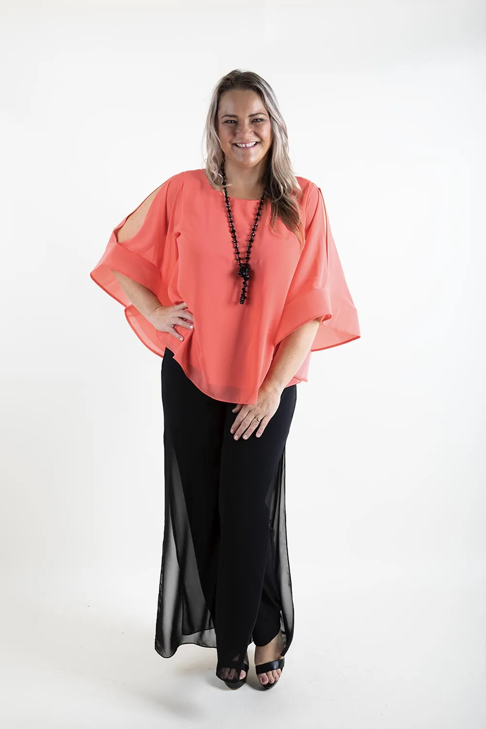 Frank Lyman - 232709U Feature Sleeve Top