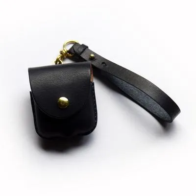 Leather Factory Roberu AirPods Case Washed Caramel