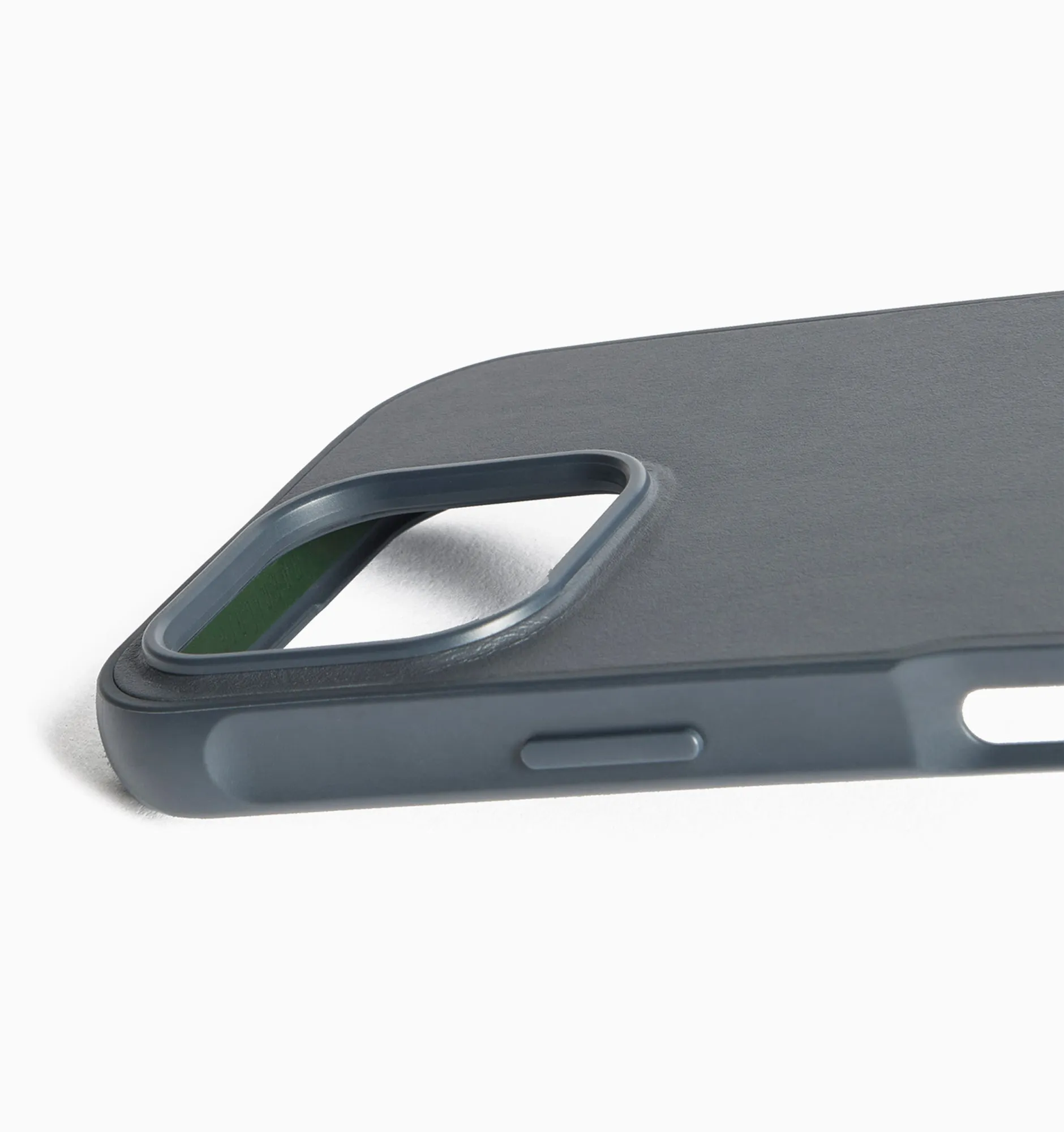 Mujjo Shield Case - iPhone 16 Pro Max