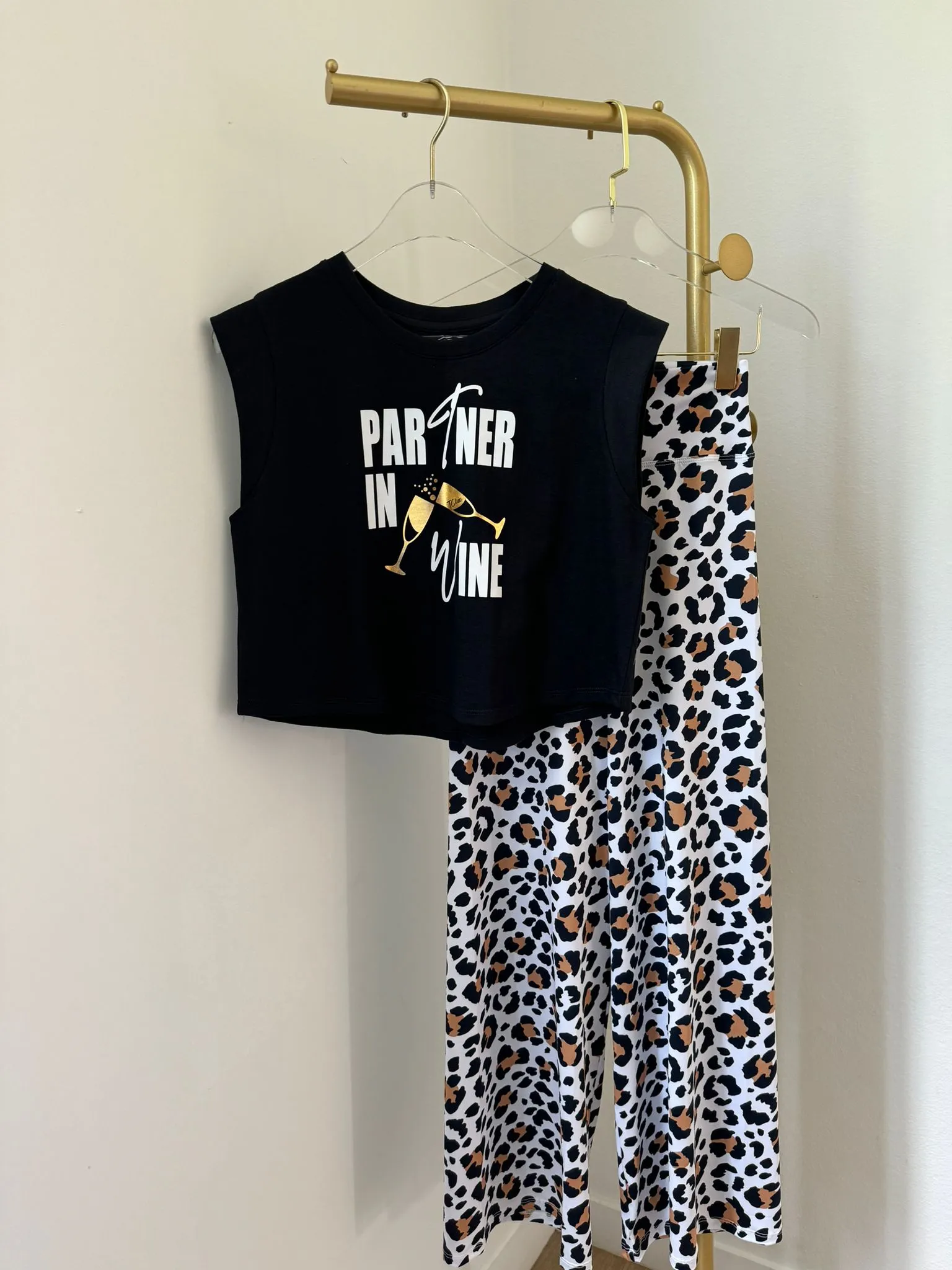 Partner In Wine Black Top