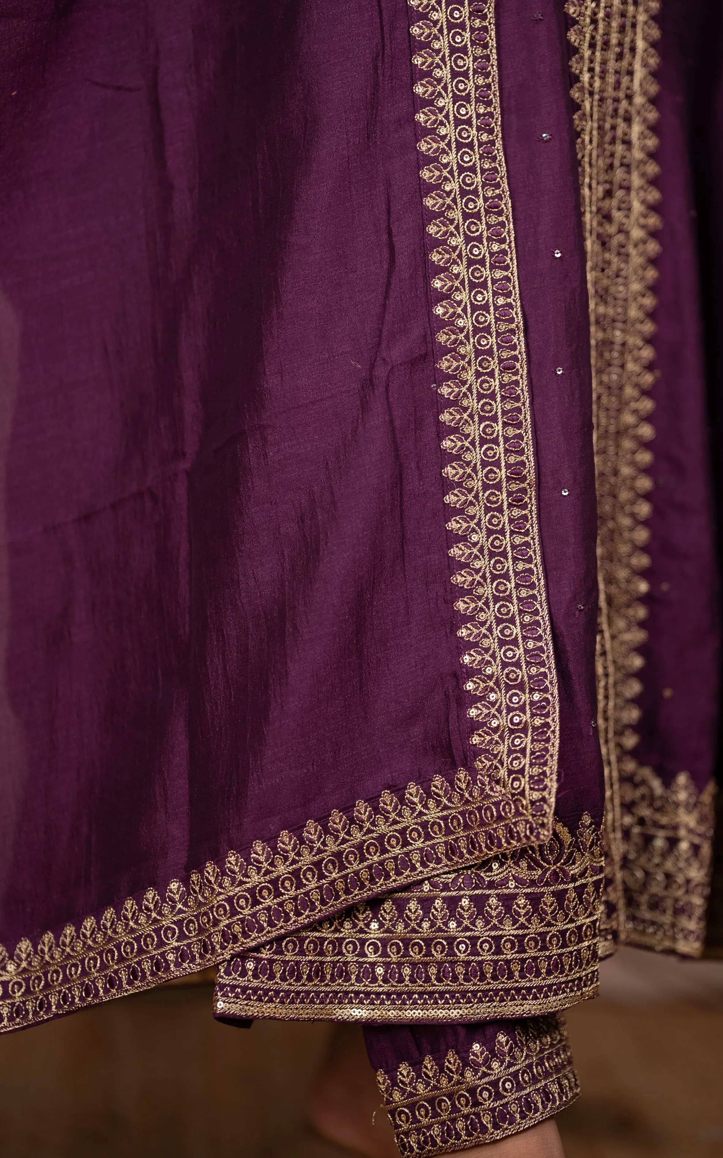 Pradhiksha Plum (Kurti Pant Dupatta)