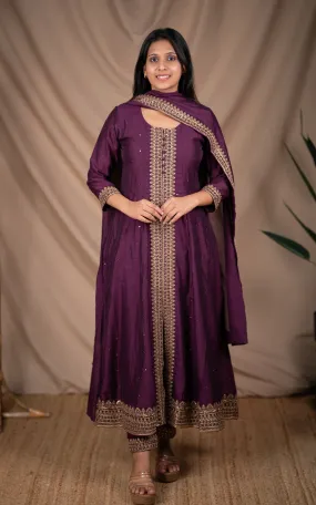 Pradhiksha Plum (Kurti Pant Dupatta)
