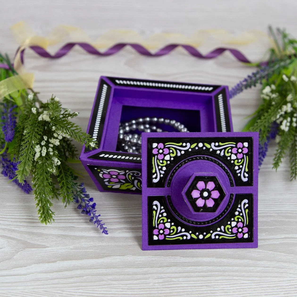 Pretty Planter Gift Box Die Set - 5516e