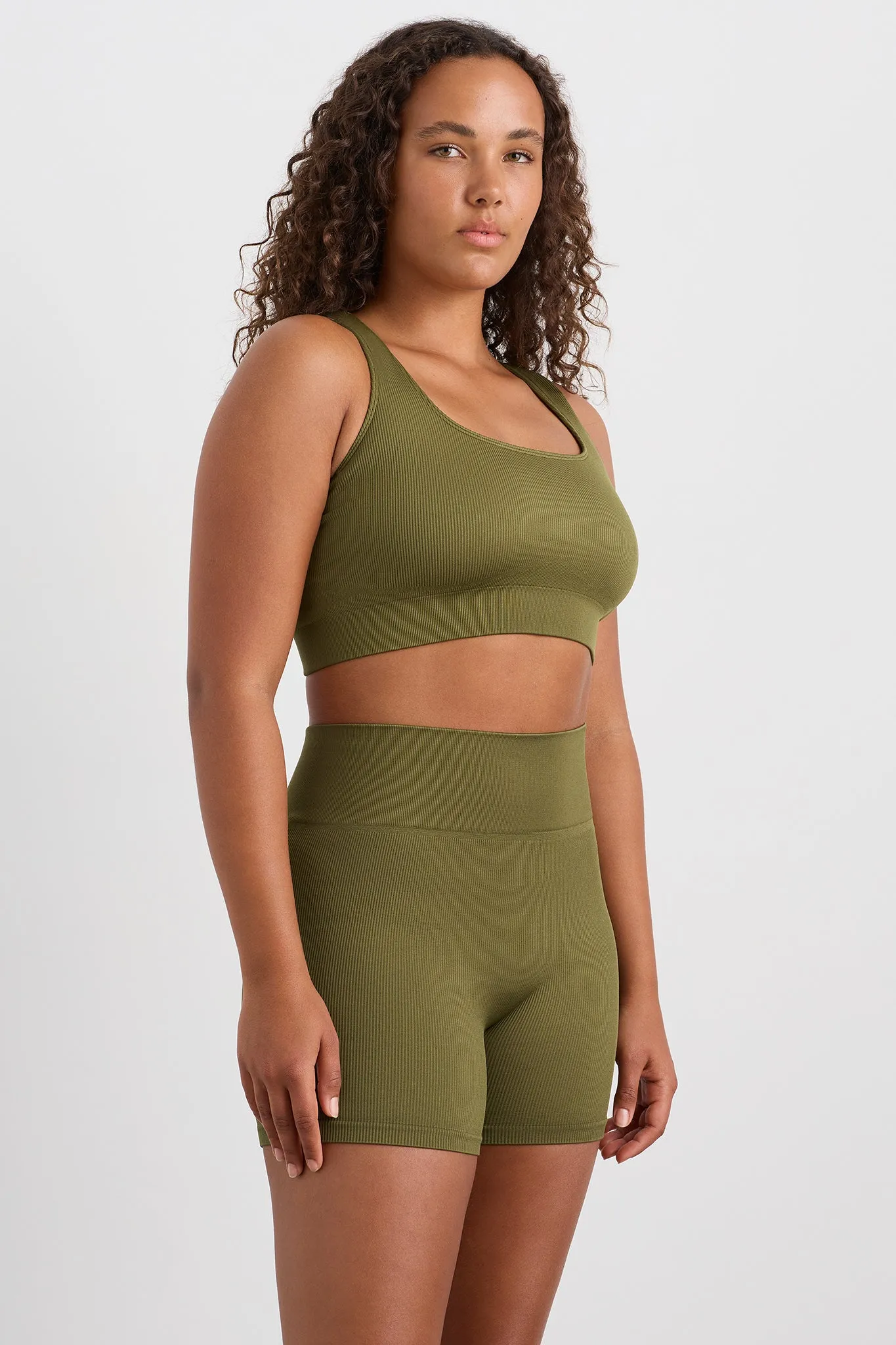 Seamless Crop 331