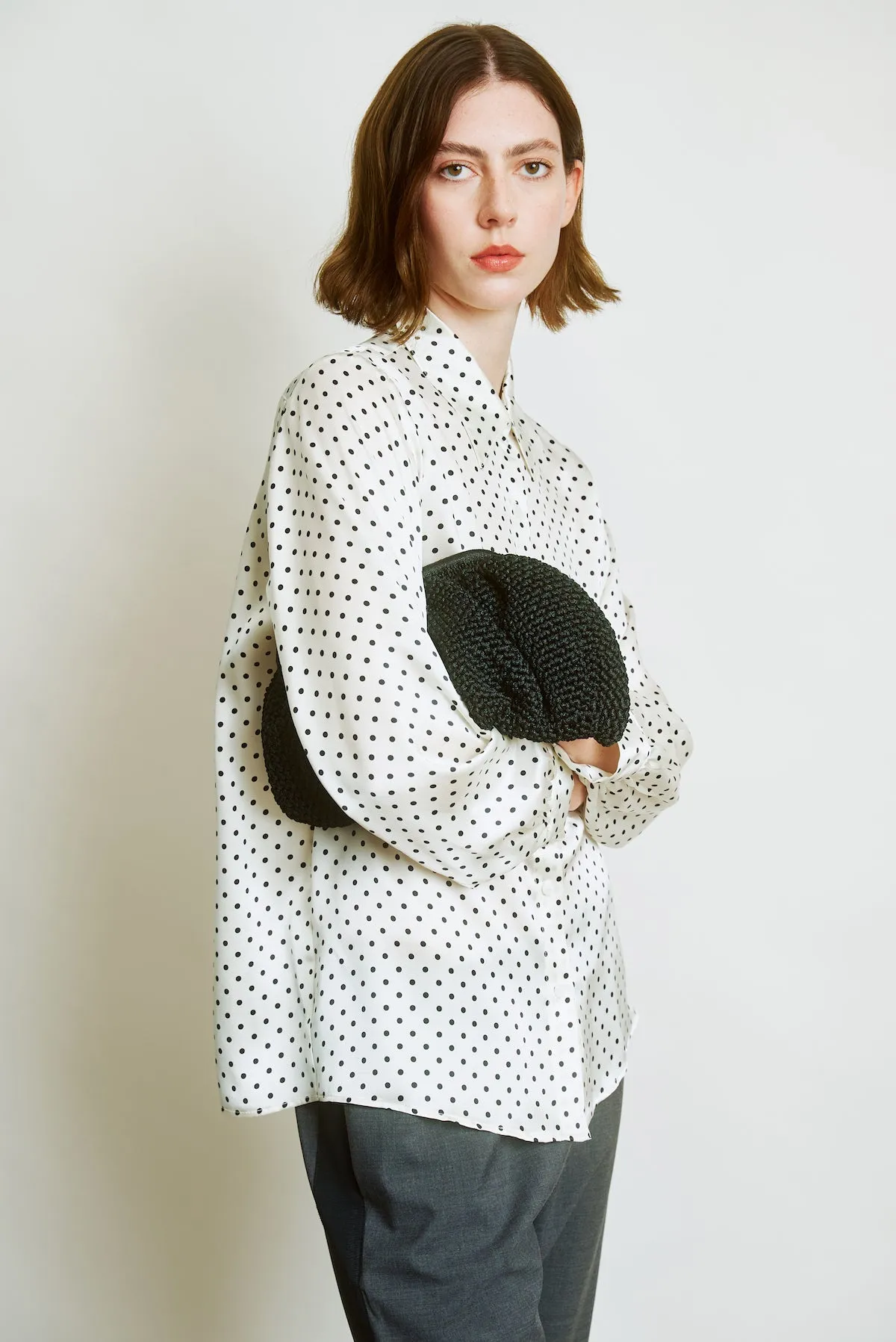VIVI | cream w/ black polkadot